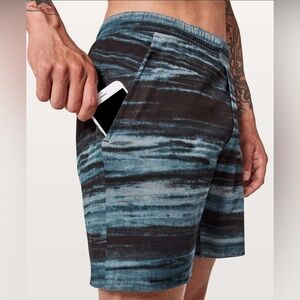 Lululemon Channel Cross Short 7" - Men’s Medium - NWT